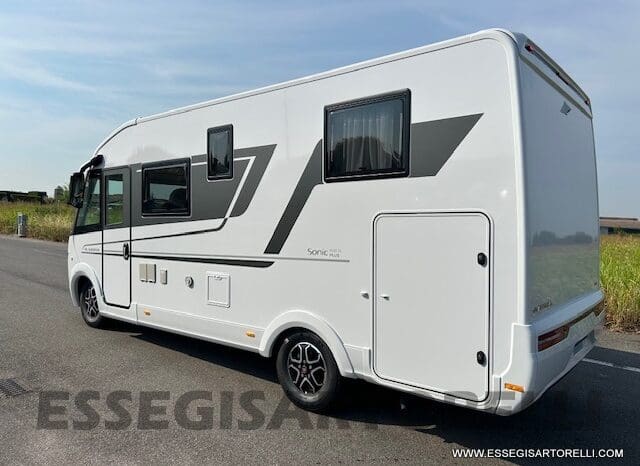 ADRIA SONIC PLUS 600 SL GARAGE 140 cv letti gemelli GAMMA 2024 AUTOMATICO pieno