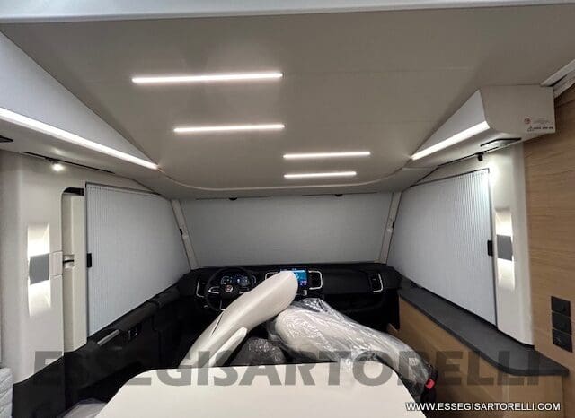 ADRIA SONIC PLUS 600 SL GARAGE 140 cv letti gemelli GAMMA 2024 AUTOMATICO pieno