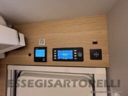 ADRIA SONIC PLUS 600 SL GARAGE 140 cv letti gemelli GAMMA 2024 AUTOMATICO pieno