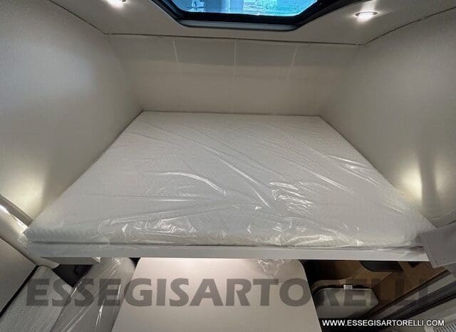 ADRIA SONIC PLUS 600 SL GARAGE 140 cv letti gemelli GAMMA 2024 AUTOMATICO pieno