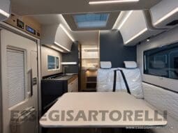 ADRIA SONIC PLUS 600 SL GARAGE 140 cv letti gemelli GAMMA 2024 AUTOMATICO pieno