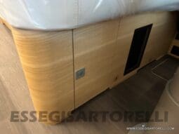 ADRIA SONIC PLUS 600 SL GARAGE 140 cv letti gemelli GAMMA 2024 AUTOMATICO pieno