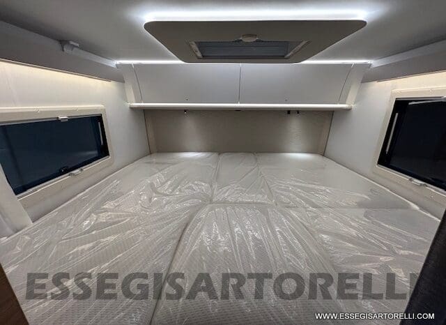 ADRIA SONIC PLUS 600 SL GARAGE 140 cv letti gemelli GAMMA 2024 AUTOMATICO pieno