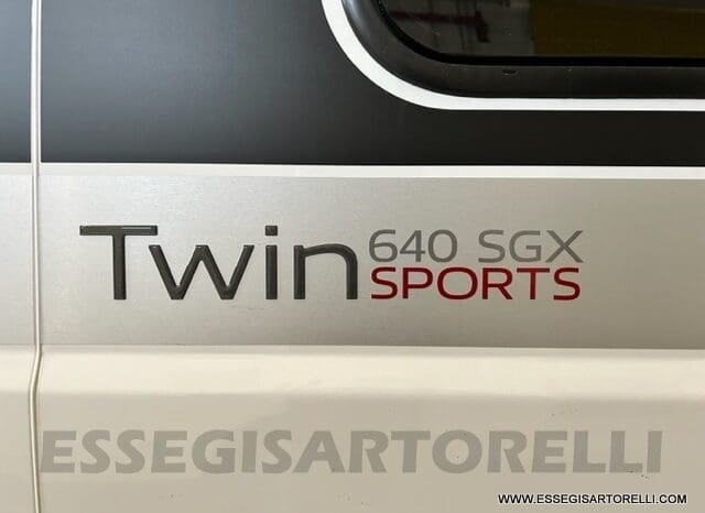 ADRIA NEW TWIN SPORTS 640 SGX SUPREME 35H 140 cv tetto sollevabile webasto skyroof GAMMA 2024 pieno