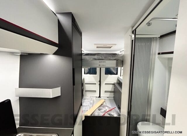 ADRIA NEW TWIN SPORTS 640 SGX SUPREME 35H 140 cv tetto sollevabile webasto skyroof GAMMA 2024 pieno