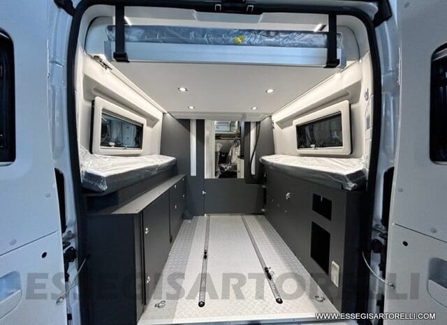 ADRIA NEW TWIN SPORTS 640 SGX SUPREME 35H 140 cv tetto sollevabile webasto skyroof GAMMA 2024 pieno