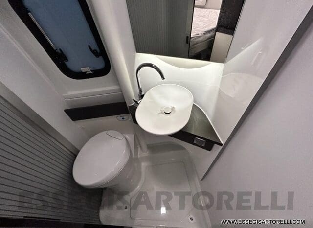 ADRIA NEW TWIN SPORTS 640 SGX SUPREME 35H 140 cv tetto sollevabile webasto skyroof GAMMA 2024 pieno