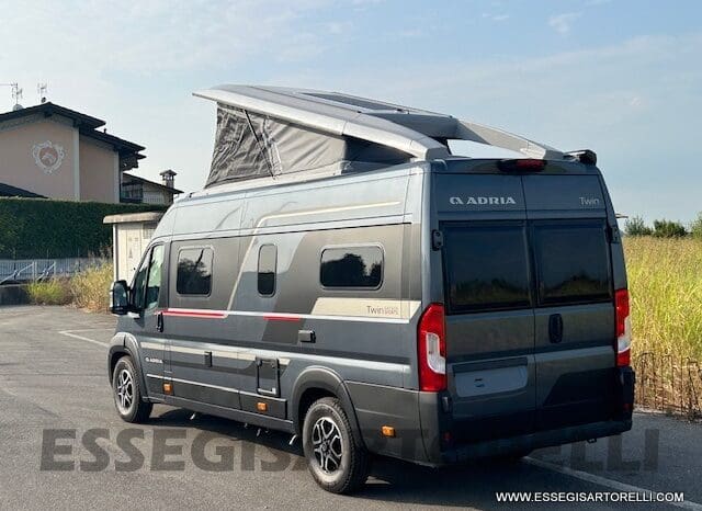 ADRIA NEW TWIN SPORTS 640 SGX SUPREME 35H 140 cv tetto sollevabile webasto skyroof GAMMA 2024 pieno