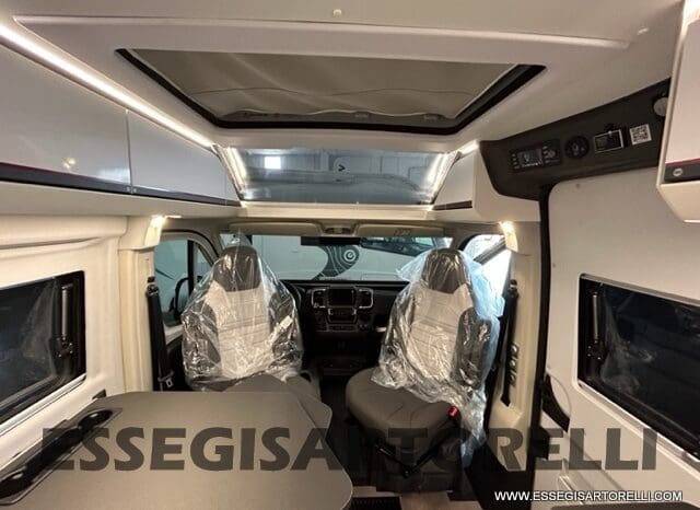 ADRIA NEW TWIN SPORTS 640 SGX SUPREME 35H 140 cv tetto sollevabile webasto skyroof GAMMA 2024 FIAT pieno