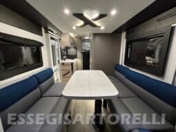 CHAUSSON NEW X 650 GAMMA 2024 636 CM GARAGE x 210 cm pieno