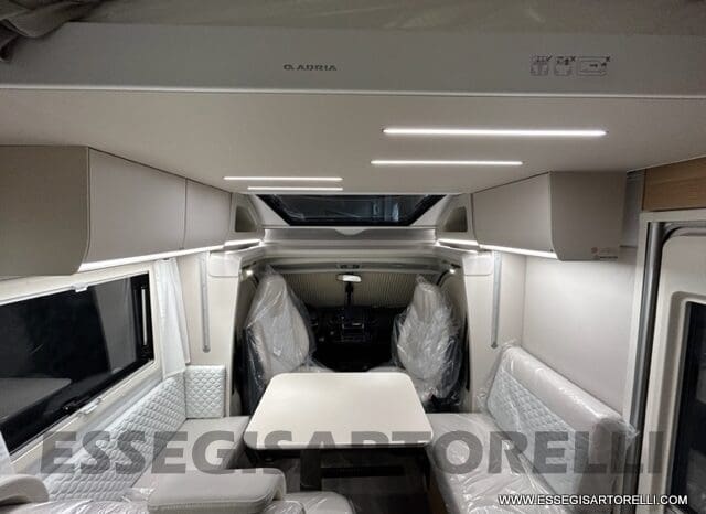 ADRIA NEW MATRIX AXESS M 670 SL 2024 BASCULANTE, GARAGE, GEMELLI pieno