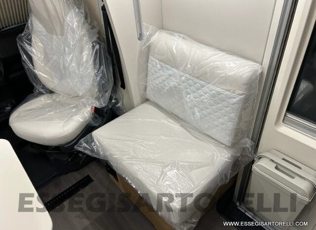 ADRIA NEW MATRIX AXESS M 670 SL 2024 BASCULANTE, GARAGE, GEMELLI pieno