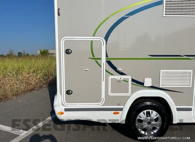 PROMO KM ZERO CHAUSSON 650 GAMMA 2024 BASCULANTE GARAGE 636 CM pieno