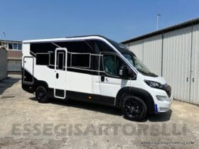 CHAUSSON NEW X 650 GAMMA 2024 636 CM GARAGE x 210 cm