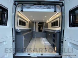 ADRIA NEW TWIN SPORTS 640 SGX SUPREME 35H 140 cv tetto sollevabile webasto skyroof GAMMA 2024 FIAT pieno