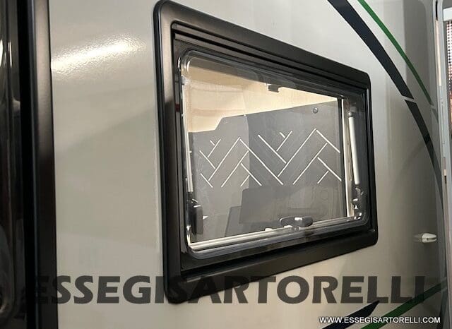 PROMO KM ZERO CHAUSSON 650 GAMMA 2024 BASCULANTE GARAGE 636 CM pieno