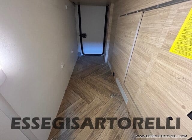 PROMO KM ZERO CHAUSSON 650 GAMMA 2024 BASCULANTE GARAGE 636 CM pieno