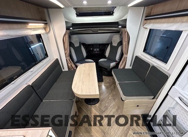 PROMO KM ZERO CHAUSSON 650 GAMMA 2024 BASCULANTE GARAGE 636 CM pieno