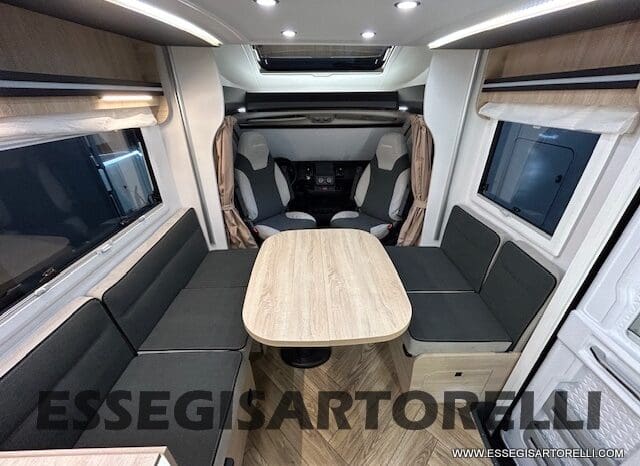 PROMO KM ZERO CHAUSSON 650 GAMMA 2024 BASCULANTE GARAGE 636 CM pieno