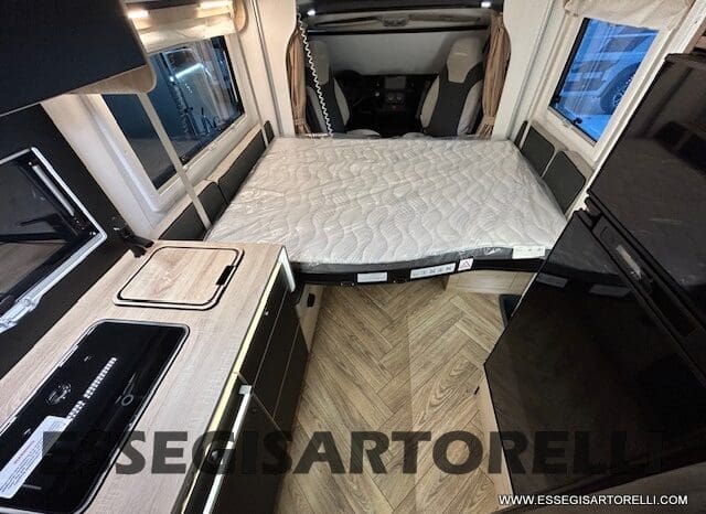 PROMO KM ZERO CHAUSSON 650 GAMMA 2024 BASCULANTE GARAGE 636 CM pieno