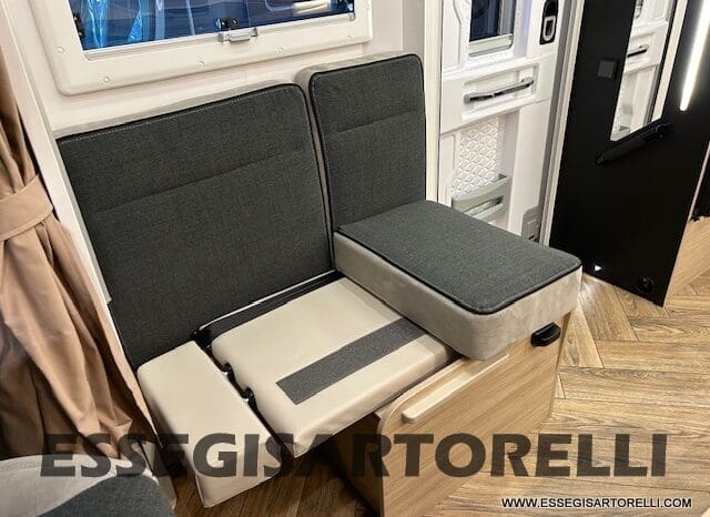 PROMO KM ZERO CHAUSSON 650 GAMMA 2024 BASCULANTE GARAGE 636 CM pieno