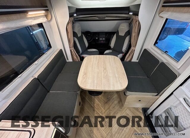 PROMO KM ZERO CHAUSSON 650 GAMMA 2024 BASCULANTE GARAGE 636 CM pieno