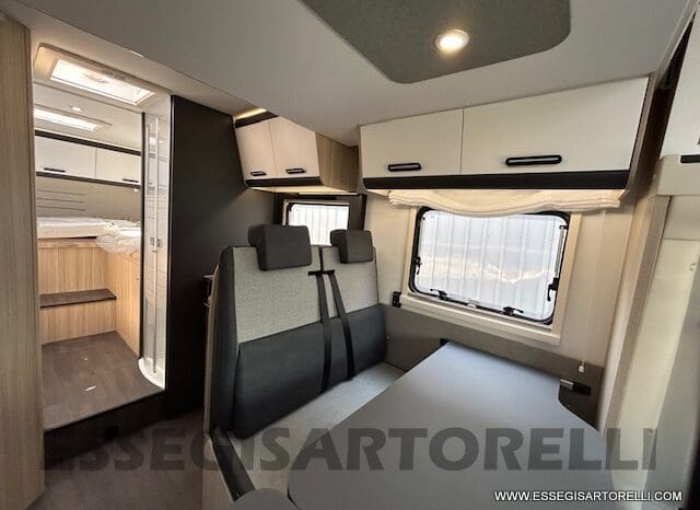 ADRIA SUNLIVING S 75 SL GARAGE LETTI GEMELLI E BASCULANTE 2024 pieno