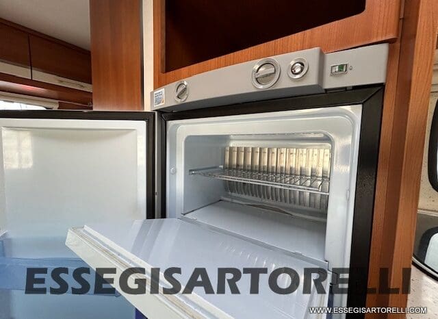 CARAVELAIR VENICIA 490 CARAVAN 6 POSTI 2014 kg 1.400 VERANDA pieno