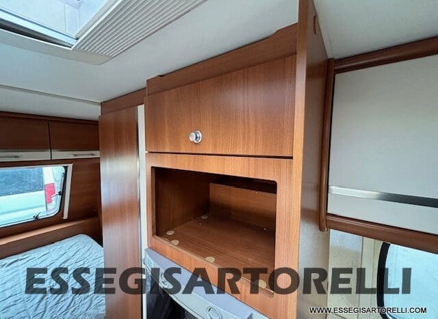 CARAVELAIR VENICIA 490 CARAVAN 6 POSTI 2014 kg 1.400 VERANDA pieno