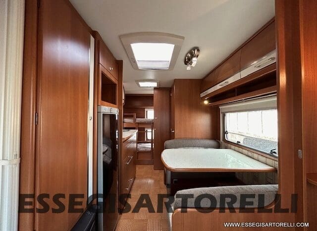 CARAVELAIR VENICIA 490 CARAVAN 6 POSTI 2014 kg 1.400 VERANDA pieno