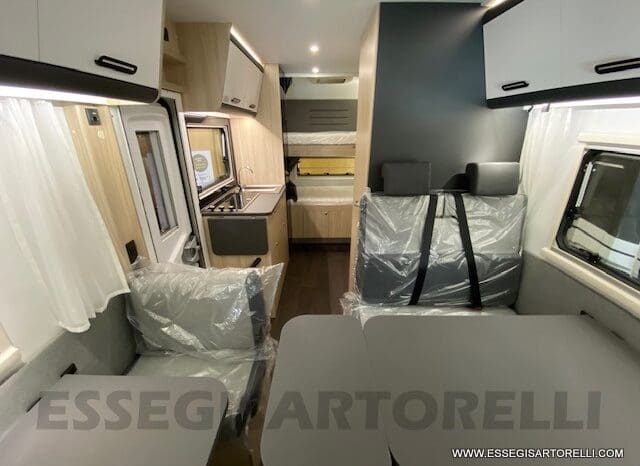 ADRIA SUNLIVING A 70 DK 699 CM 7 POSTI 2024 DOPPIA DINETTE GARAGE pieno