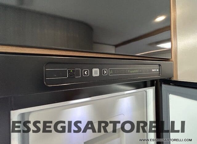 ADRIA SUNLIVING A 75 DP MAXI GARAGE 6 POSTI OMOLOGATI 2018 FULL KM 44.632 pieno