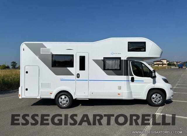 ADRIA SUNLIVING A 70 DK 699 CM 7 POSTI 2024 DOPPIA DINETTE GARAGE pieno