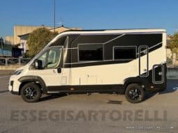 CHAUSSON NEW X 550 EXCLUSIVE LINE GAMMA 2025 599 CM SEMINTEGRALE COMPATTO BASCULANTE pieno