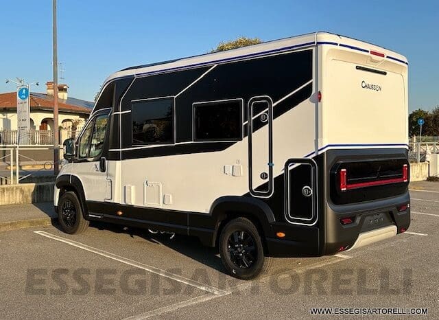 CHAUSSON NEW X 550 EXCLUSIVE LINE GAMMA 2025 599 CM SEMINTEGRALE COMPATTO BASCULANTE pieno