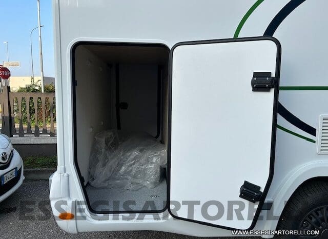 CHAUSSON FIRST LINE 640 GAMMA 2025 699 CM SEMINTEGRALE BASCULANTE E GARAGE pieno