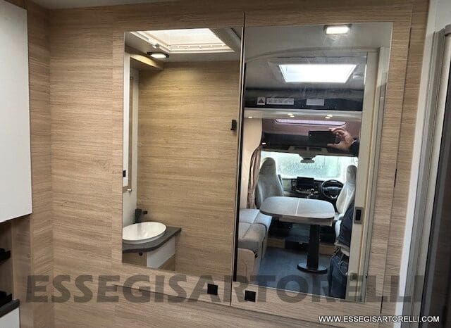 CHAUSSON FIRST LINE 640 GAMMA 2025 699 CM SEMINTEGRALE BASCULANTE E GARAGE pieno