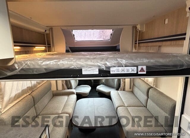 CHAUSSON FIRST LINE 640 GAMMA 2025 699 CM SEMINTEGRALE BASCULANTE E GARAGE pieno