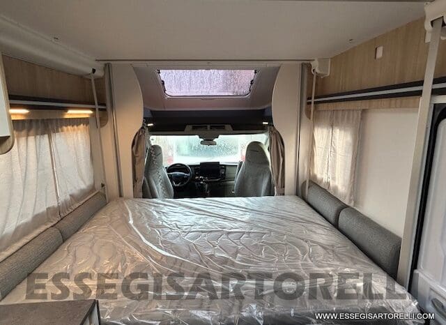 CHAUSSON FIRST LINE 640 GAMMA 2025 699 CM SEMINTEGRALE BASCULANTE E GARAGE pieno