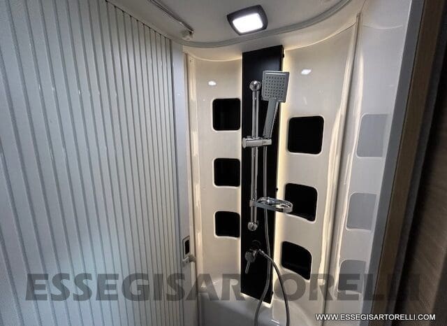 CHAUSSON NEW X 550 EXCLUSIVE LINE GAMMA 2025 599 CM SEMINTEGRALE COMPATTO BASCULANTE pieno