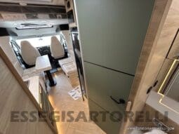 CHAUSSON NEW X 550 EXCLUSIVE LINE GAMMA 2025 599 CM SEMINTEGRALE COMPATTO BASCULANTE pieno