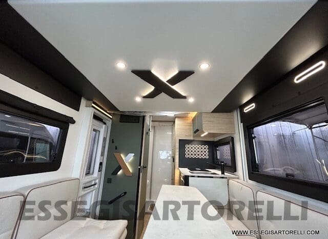 CHAUSSON NEW X 550 EXCLUSIVE LINE GAMMA 2025 599 CM SEMINTEGRALE COMPATTO BASCULANTE pieno