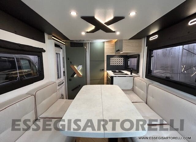 CHAUSSON NEW X 550 EXCLUSIVE LINE GAMMA 2025 599 CM SEMINTEGRALE COMPATTO BASCULANTE pieno