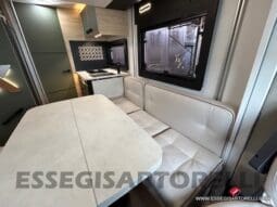 CHAUSSON NEW X 550 EXCLUSIVE LINE GAMMA 2025 599 CM SEMINTEGRALE COMPATTO BASCULANTE pieno