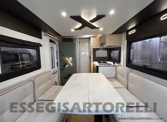 CHAUSSON NEW X 550 EXCLUSIVE LINE GAMMA 2025 599 CM SEMINTEGRALE COMPATTO BASCULANTE pieno