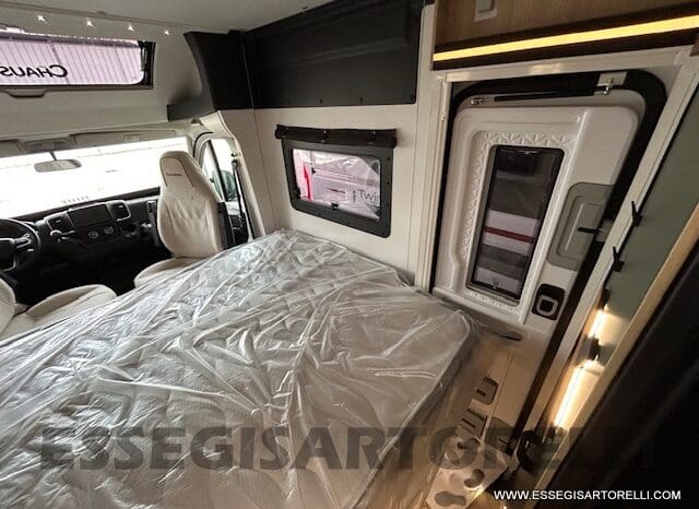 CHAUSSON NEW X 550 EXCLUSIVE LINE GAMMA 2025 599 CM SEMINTEGRALE COMPATTO BASCULANTE pieno