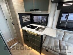 CHAUSSON NEW X 550 EXCLUSIVE LINE GAMMA 2025 599 CM SEMINTEGRALE COMPATTO BASCULANTE pieno