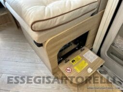 CHAUSSON NEW X 550 EXCLUSIVE LINE GAMMA 2025 599 CM SEMINTEGRALE COMPATTO BASCULANTE pieno