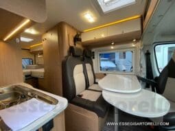 ADRIA SUNLIVING V 640 SLX LETTI GEMELLI VAN 2016 pieno