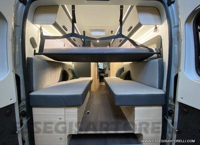 NOLEGGIO CAMPER PURO VAN LETTI GEMELLI 4 VIAGGIO 636 cm pieno